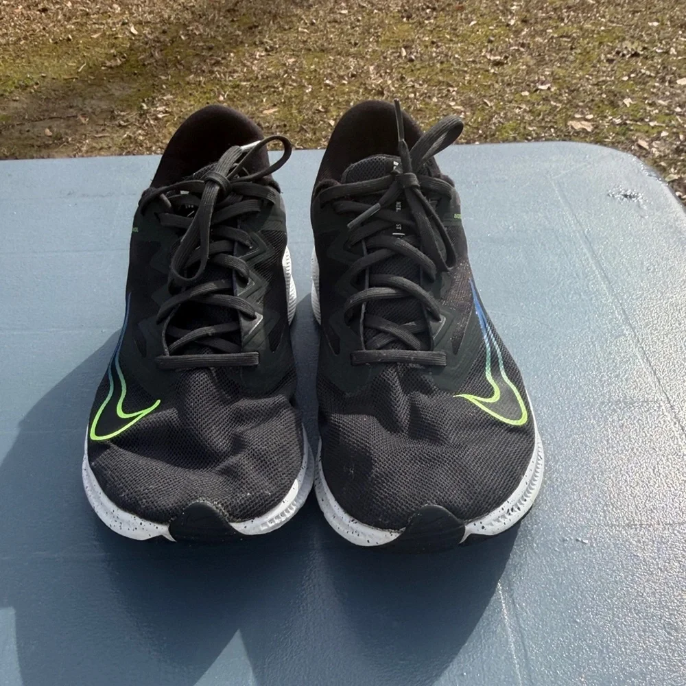 Nike Men's Quest 3 Black and Blue Running Shoes